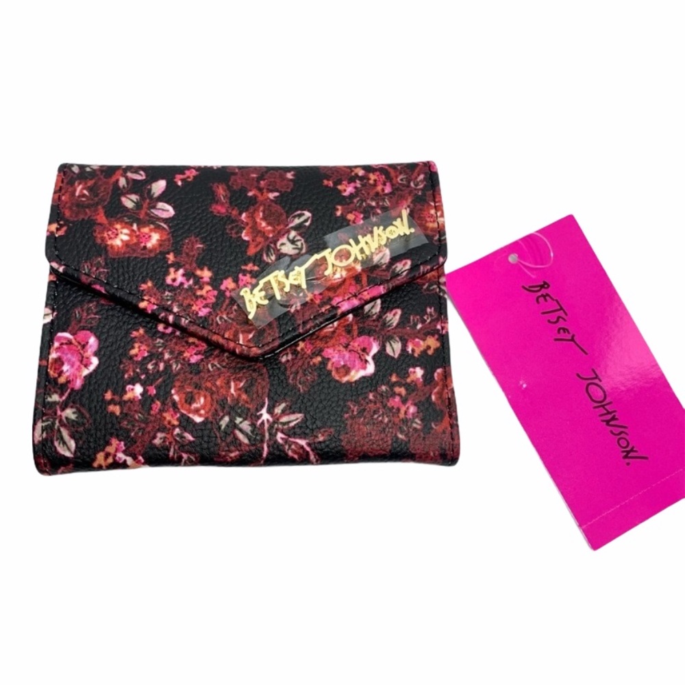 NWT. Betsey Johnson wallet front flap design in floral